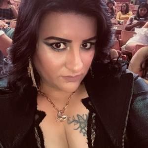 Meet your Posher, Erika